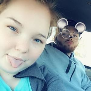 Meet your Posher, Katelyn